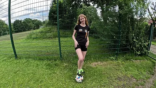 Sadece Futbol Sahasında Dışarı Çıkmam