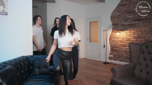 EŞ DEĞIŞTIRENLER GÖZLERI BAĞLı SEKS YAPıYOR