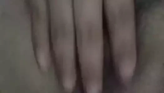 Aimie beni azdırıyor