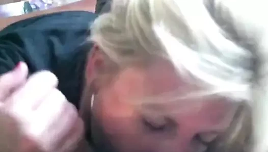 amatör MİLF emme horoz