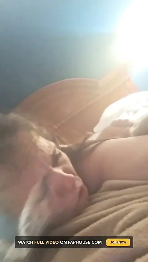 Dövmeli üvey babamla motel funn