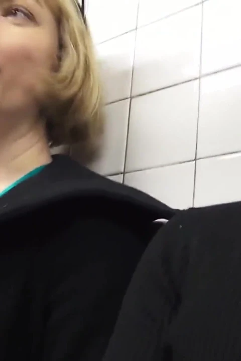 NYC'li büyük memeli sarışın sürtük
