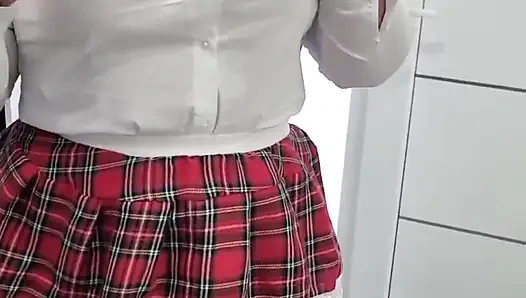 Mini Etekli Büyük Popo İyi Oral Yapıyor ve Sevişiyor