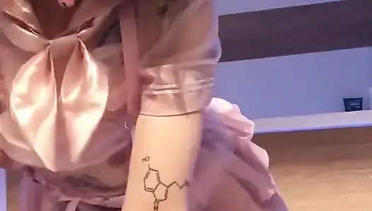 Punk iç çamaşırlı sevimli minyon genç kız