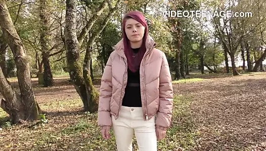 Güzel 18 yaşında genç at ilk porno döküm