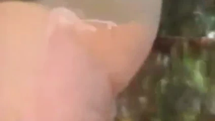 Yüze büyük büyük dağınık boşalma