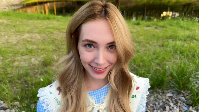 Помог симпатичной незнакомке на улице и трахнул ее в тот же день