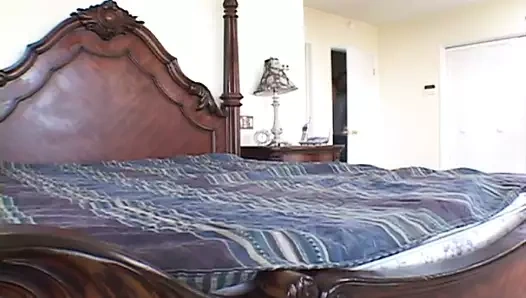 Sıcak ve sapık anal seks ile harika bir video