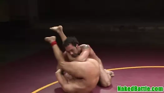 yırtık güreş sporcu derin boğaz dudes horoz