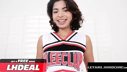 Ölümcül hardcore - azgın ponpon kız sert sikişle Florida gezisi kazanıyor