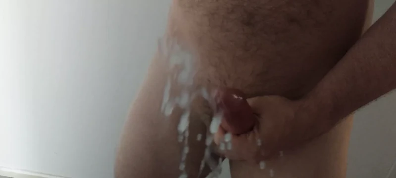 Sulu cumshot üzerinde mirror