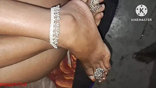 The brother-in-law of the village put it in the ass and made a land mare and fucked the sister-in-law of the village by the brother-in-law.