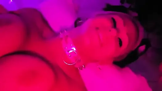 Pretty Party Smokey Kitty