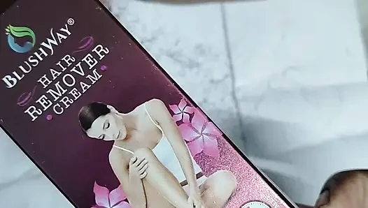 Hintli kadının temiz saç amcığı