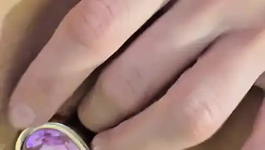 Seksi Orta Yaşlı Seksi Kadın Küvette Çıplak Amına Anal Tıkaç Sokuyor...