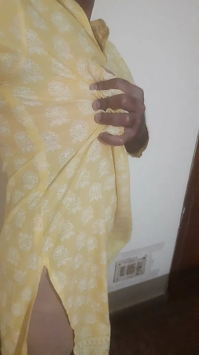 Red bra Big boobs shemale pussy tamil