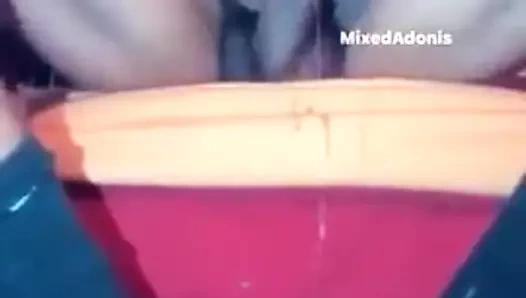 Serbestçe döl sızıyor