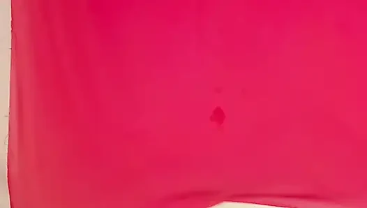 Güzel kız arkadaşım taşaklarımı emiyor