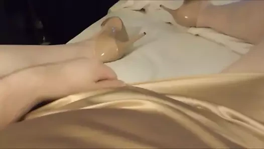 cd sarah gerizekalı kapalı içinde yatak