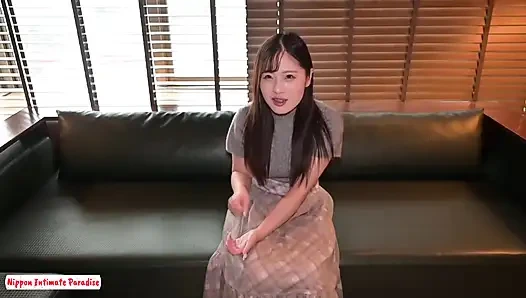 Parlak bir evli kadın ihanetten acıtıyor arzu acımasızca yanık olarak her şeyi riske atıyor