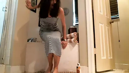 Duştan sonra ayaklarıma losyon sürtünüyor