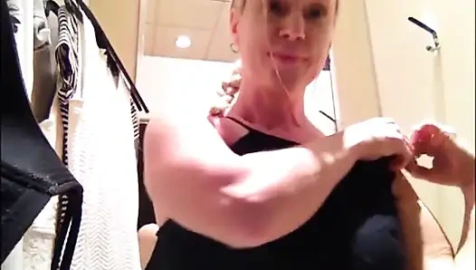 Soyunma odası boşalma eğlencesi