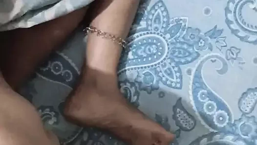 Karımı evde bıraktım.