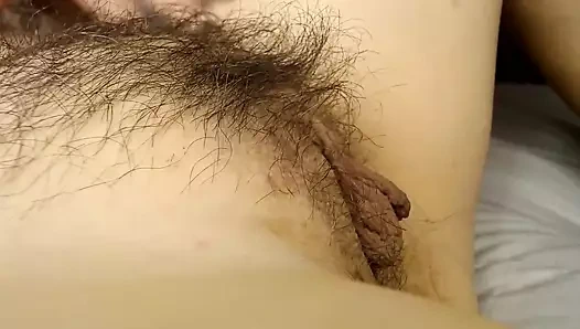 Aşırı yakın çekim büyük amcık dudakları yalama orgazm lezbiyen