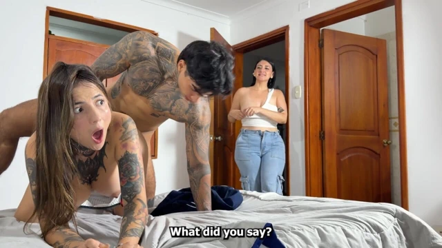 Acı üvey anne üvey kızının erkek arkadaşına bir ders veriyor