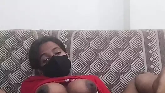 Üvey kız kardeş üvey erkek kardeş odasında sert parmaklıyor .. Gizli sikiş ve parmaklama