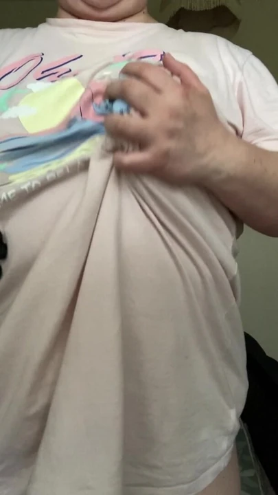 Shybbw100 развлекается с моими игрушками