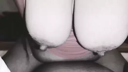 Hint aktris miya üvey anne & üvey ilişki (büyük göğüsler ve ıslak sulu kedi ile sürücü ile)