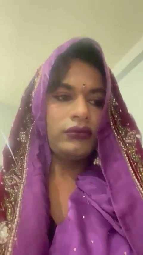 Urvashipatil silk saree  ghar ke andar ghap ghap krrhi thi