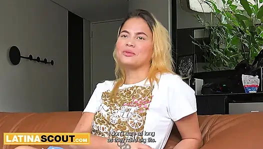 Bu büyük memeli latin üniversiteli kızın şansı verilirken erkek arkadaşı yerine la'yı seçeceğini biliyordum