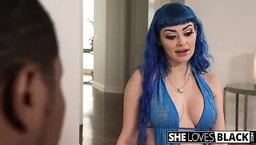 Muhteşem vixen jewelz blu oral seksten sonra büyük zenci yarağına biniyor
