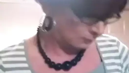 Sürtük kadın kılıklı ruj dumanı fahişe