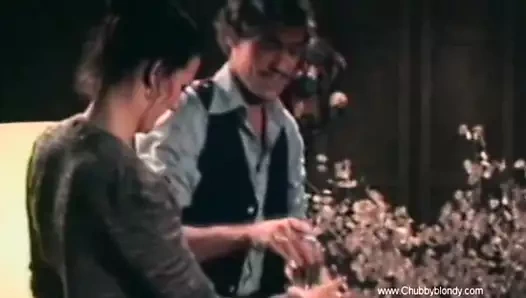 John holmes burada en iyisini hissetmek için elinden gelenin en iyisini yapıyor