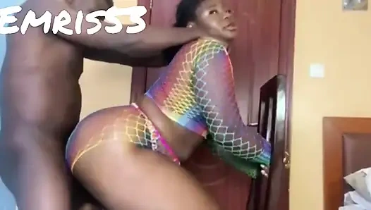 Afrikalı Dev Götü Tamamen Parçalıyor