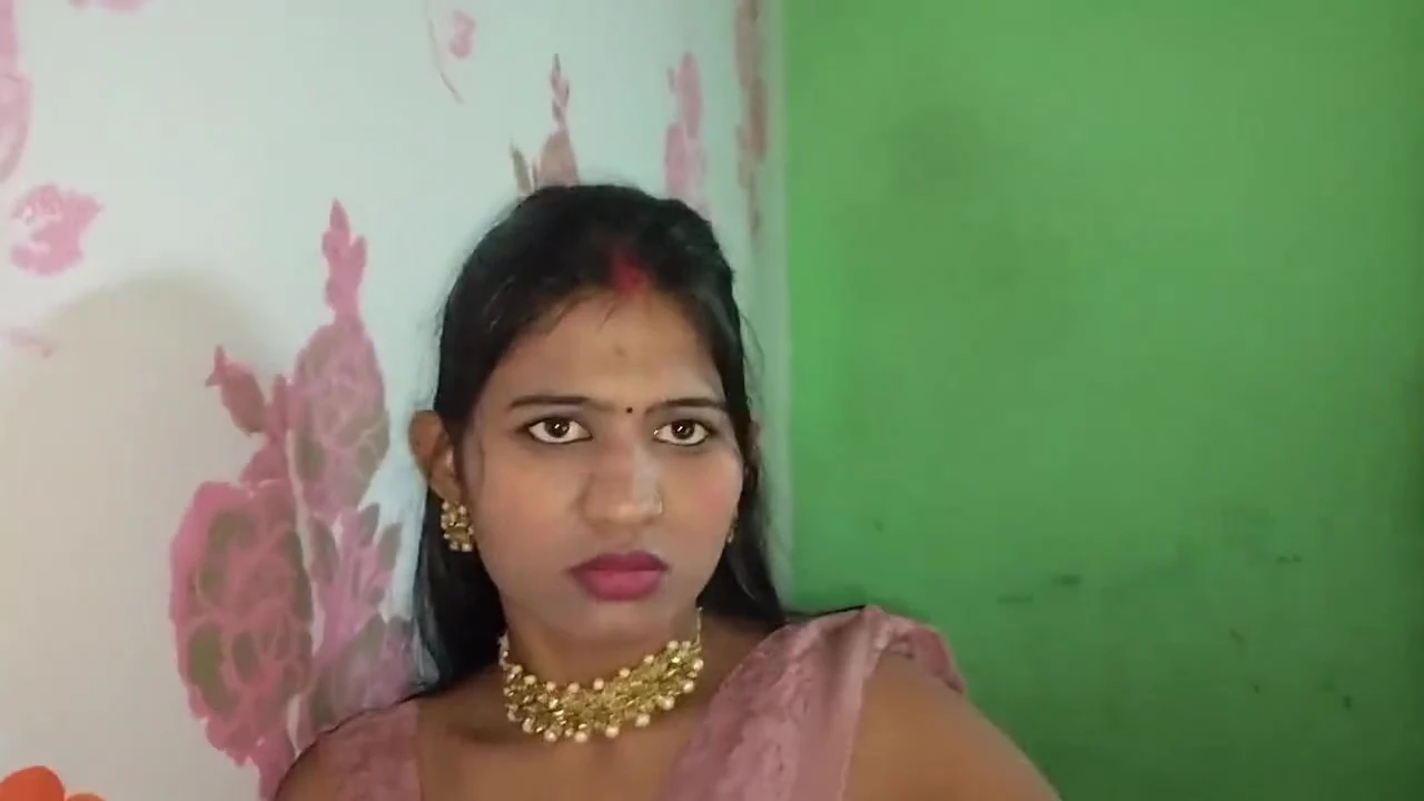 Younger Step Brother Penis Got Hard After Seeing The Beauty of Hot Sister-in- law