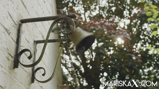 Mariskax mariska kocası tarafından bir bbc'ye teklif edildi