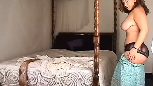 Vintage iç çamaşırı sütyen külotlu çorap kuşaklar vb