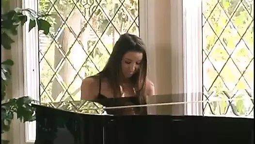 Kelli tyler amcığını dili ve yarağıyla tatmin ediyor - sapık orta yaşlı seksi kadınlar