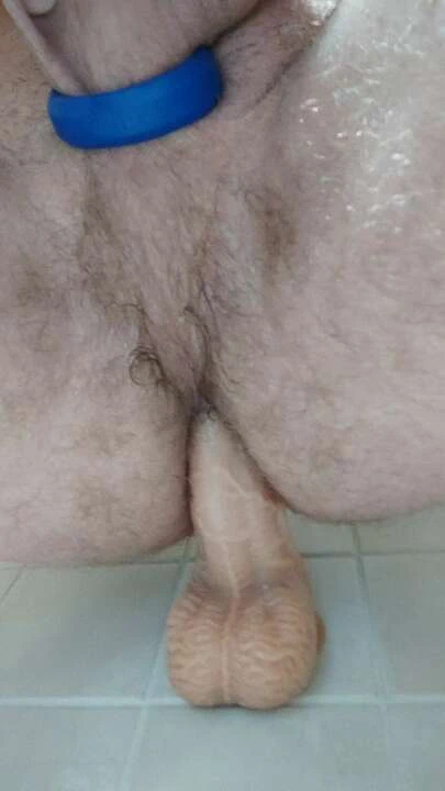 Bir yapay penis ile kendimi lanet