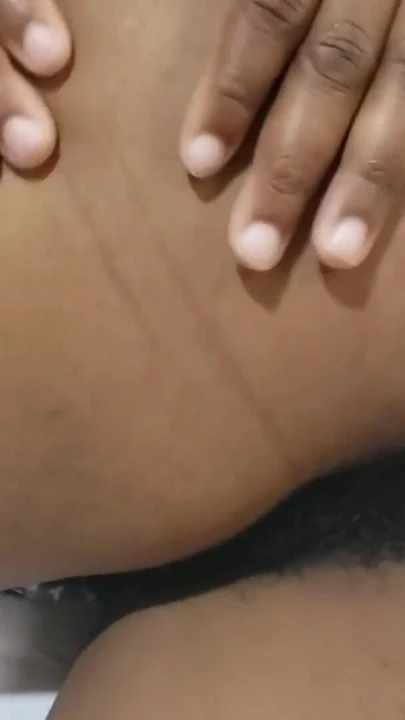 Çok çok ateşli yetişkin eylemi ev yapımı gerçek evli kadın kıllı amcık seksi | Klip 1