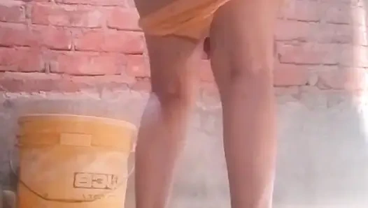 Ben güzel bir Hintli desi kızım ve bu benim videom. Basit, doğal ve kendime güveniyorum. Gerçek olmayı ve göstermeyi seviyorum