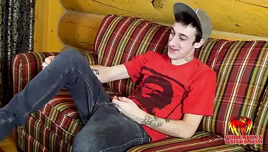 Jimmy arkadaşını ya da düşmanını sikmeyi tercih eder mi