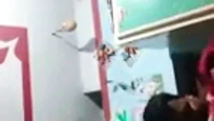 Köy yenge kocasına meme resimleri gönderir