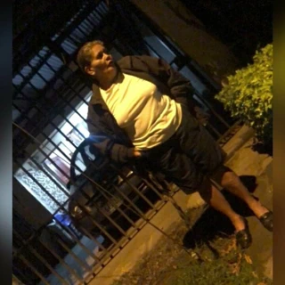 Abuela me muestra sus tetas