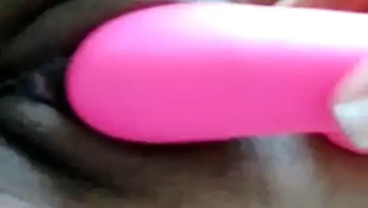 Seks oyuncak içinde benim girfriends ıslak kabarık kedi