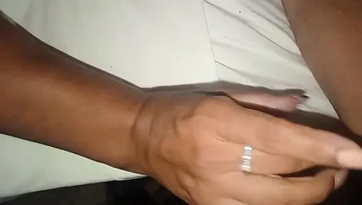 Kilisede tanıştığım bayan yarağımı emiyor ve asil amcığım bu evli kadın